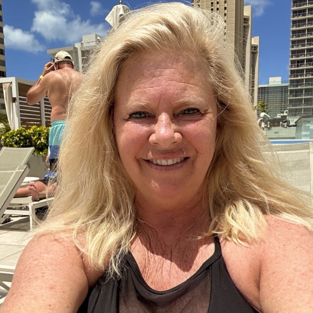 Meet your Posher, Teresa